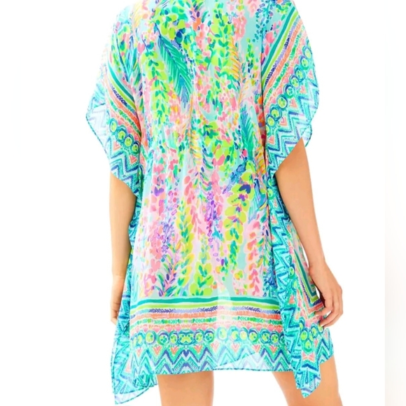 Lilly Pulitzer Size Large Gardenia Cover Up NWOT in Catch The Wave. Holy grail! - Picture 2 of 5